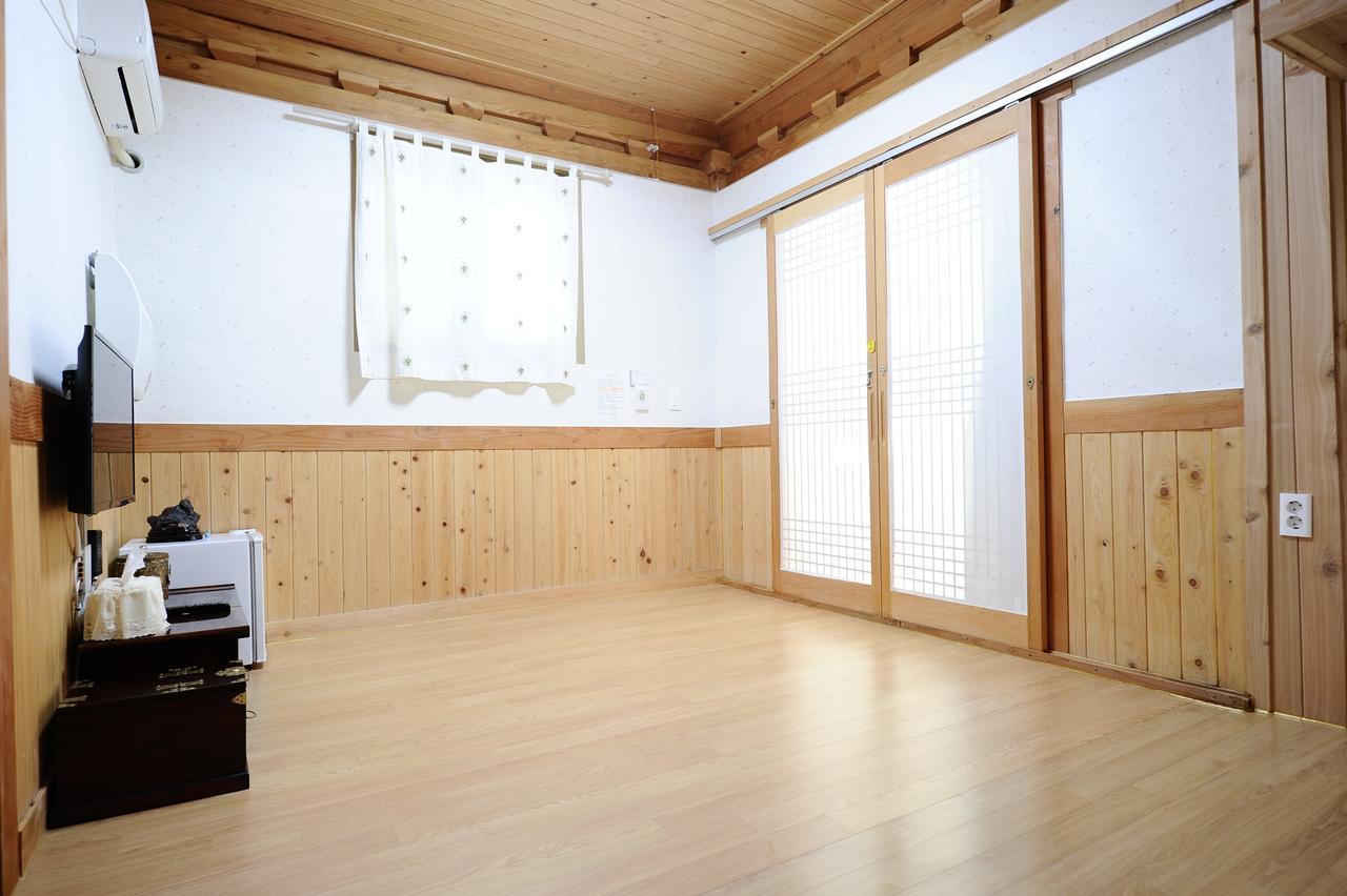 Starlight Rest Area Hotel Jeonju Luaran gambar
