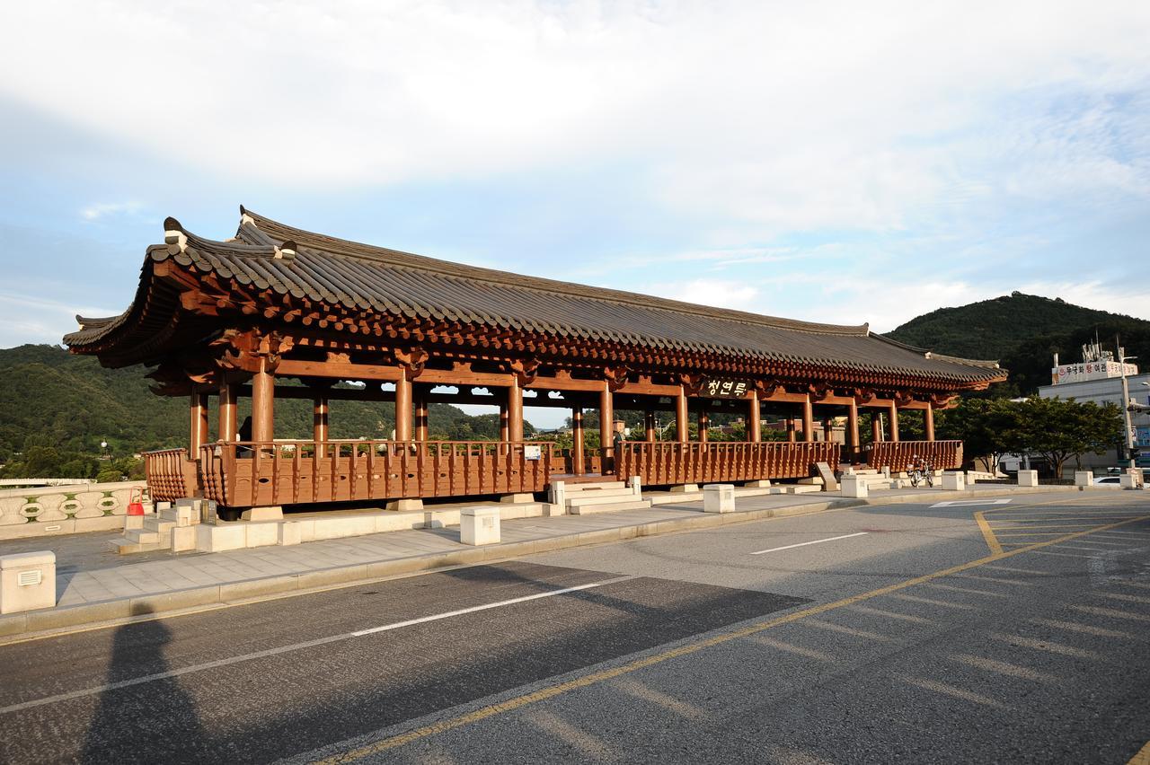 Starlight Rest Area Hotel Jeonju Luaran gambar