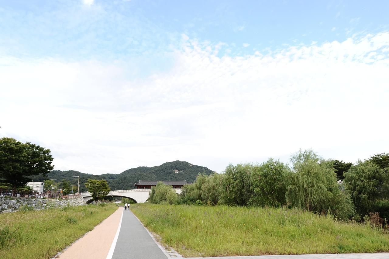 Starlight Rest Area Hotel Jeonju Luaran gambar